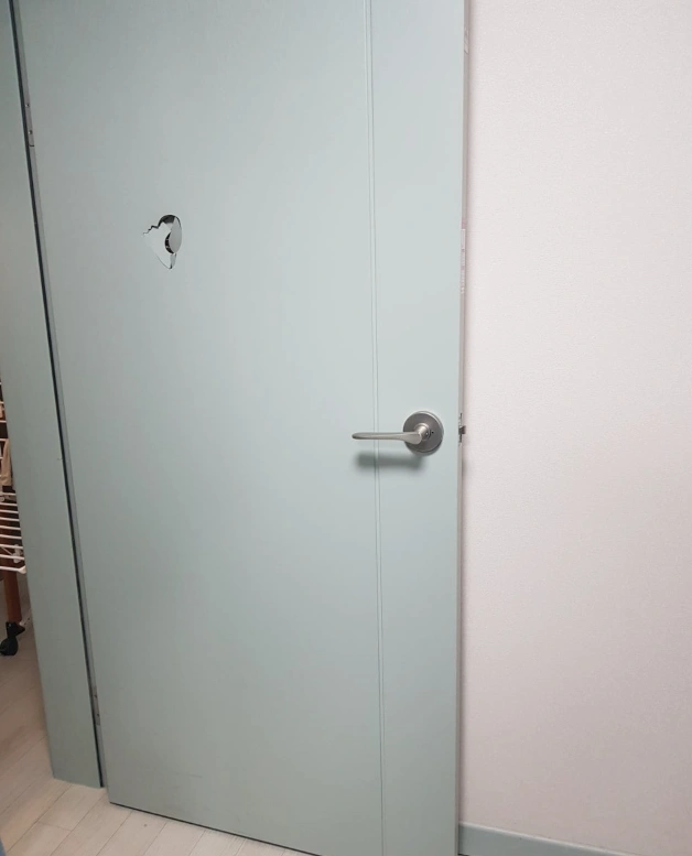 방문 도장복원 파손 전